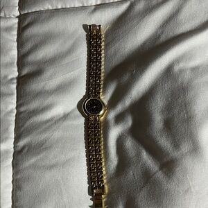 Vintage Sergio Valenti Elegant Gold Women's Watch. Will need battery